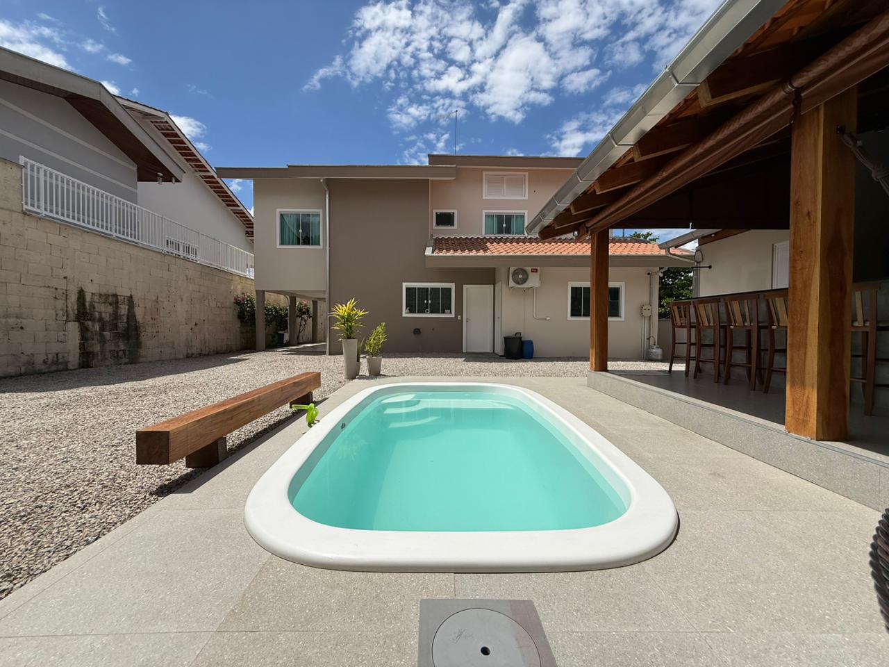 CASA AZALÉIA 4